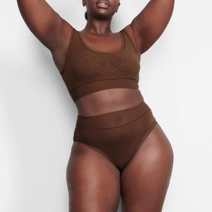 SKIMS NWT mesh scoop bralette in jasper- M
